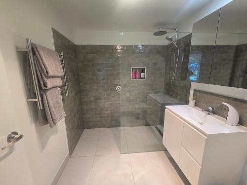 دش, Urban Retreat near Hobart & Airport, Port Arthur in Midway Point