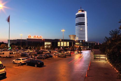 77264890 Wyndham Grand Izmir Ozdilek Thermal & Spa