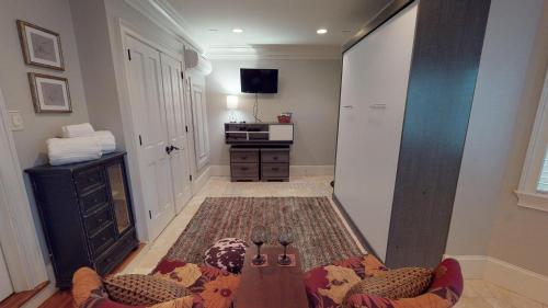 Suite Escape - image 14