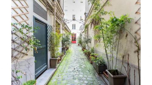 Amazing & brand new Parisian flat for 6p - image 10