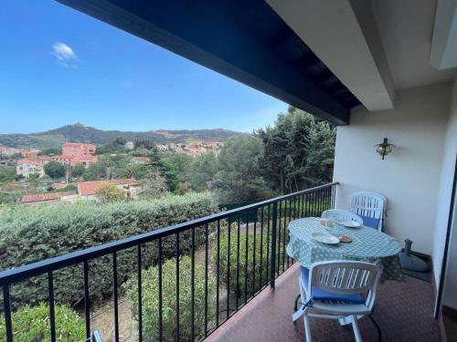 5AMB-03 - Appartement climatisé avec piscine et parking