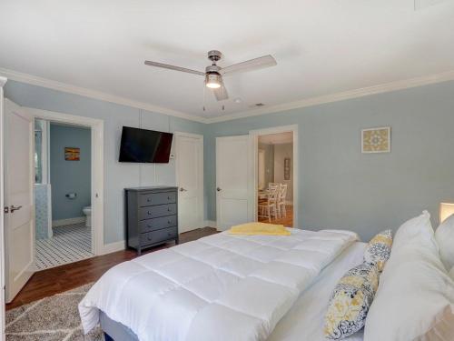 Brand New Listing! Heated Pool Access Flex Cancelation - image 13