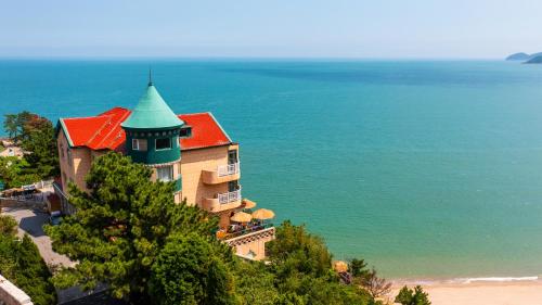 Qingdao Momer Cliff Ocean View Villas - Laoshan Scenic Area Branch – khách sạn tại Laoshan