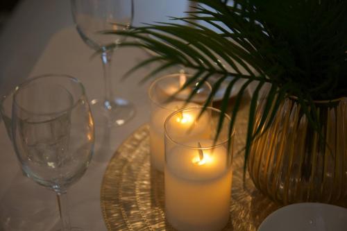 12 minutes by train to Skytree, 4 min to station on foot, 1F, 20square meter