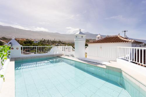 Prime Penthouse Rosaleda