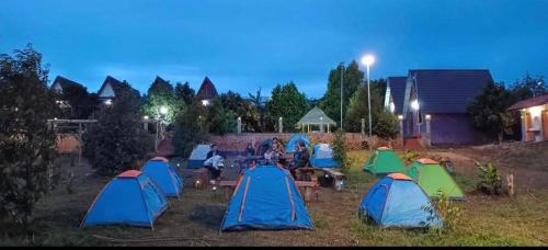 ណាវិតាយ៉ារី បឹងហ្គាឡូ Navitayary Bungalow in Daoh Kramom