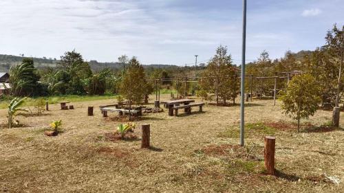 ណាវិតាយ៉ារី បឹងហ្គាឡូ Navitayary Bungalow in Daoh Kramom