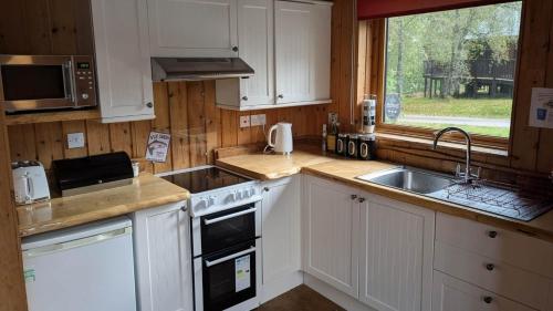 Bracken Lodge in Inverinan Beag
