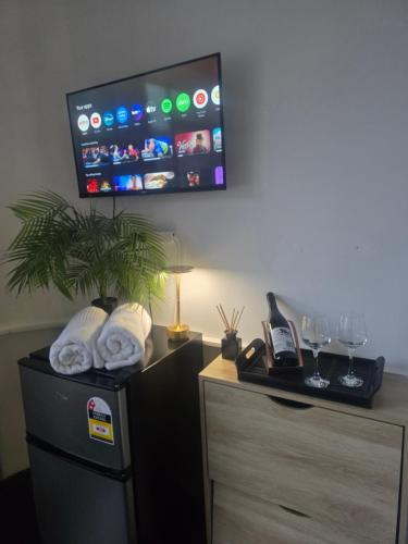 المرافق, Unbeatable City Location All You Need in أخرى