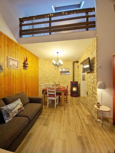 Casa vacanza Alla Cascata Weekend romantico e vacanze relax nelle Orobie in Branzi