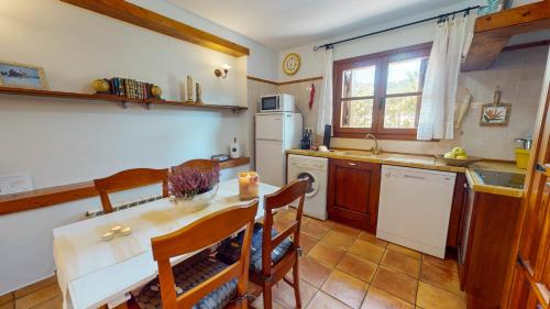 廚房, Casa Las Tinajas in 塞爾巴阿爾卡拉