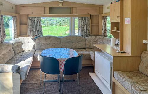 3 Bedroom Nice Home In Nexø in Snogebeka