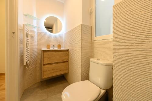 Apartamento con 2 dormitorios, 2 baños y sofá cama ideal para familias en Madrid Temporal CAR1012 (Apartamento con 2 dormitorios, 2 banos y sofa cama ideal para familias en Madrid Temporal CAR1012) in Lista