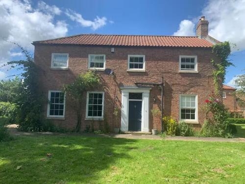 Ngoại cảnh khách sạn, Kexby House in Hull Road