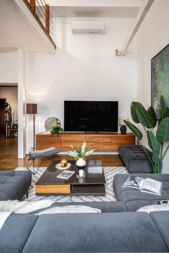 Prague Days - Family Two-Bedroom Apartment with AC and sound system in Vinohrady - image 2