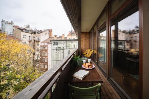 Prague Days - Family Two-Bedroom Apartment with AC and sound system in Vinohrady - main image