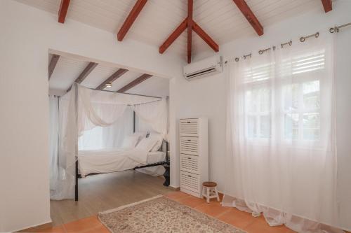 Villa Bois Jolan - Piscine Privée (Villa Bois Jolan - Piscine Privee) in Μπεραρντ