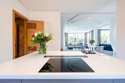 Kitchen, Le Bleu Resort - Luxury Villa Tangier in Mnar