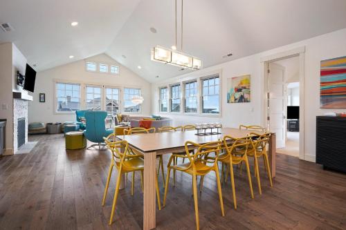 Cairn Luxury Vacation Rentals at Bend - image 11
