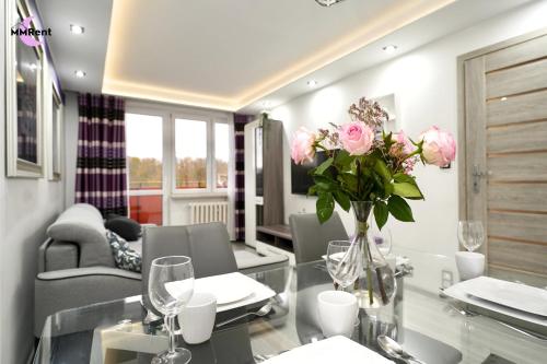 Instalações, MMRent Apartament CityLight in Outro