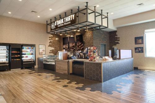 Oak Grove Racing Gaming & Hotel - image 4