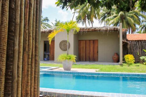 Swimming pool, MHV Milagres - Casa Arua, Luxo, Conforto e Privacidade a 60 metros da Exclusiva Praia do Marceneiro in Passo de Camarajibe