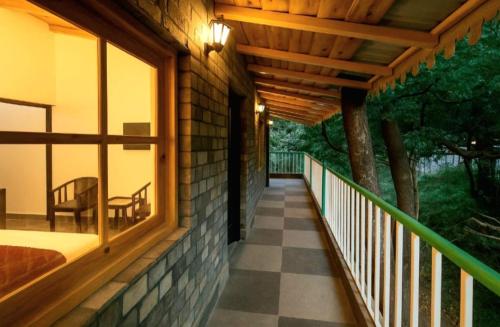 The Woods Resort by Travelista 2