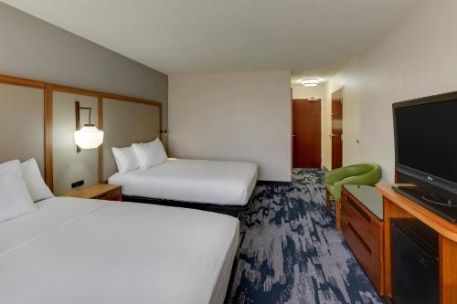 Fairfield Inn by Marriott Las Colinas - image 12