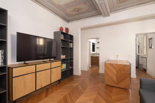 Modern Apartment in Central Florence - image 9