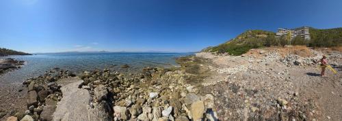 Atlas on the water - Loutraki in 오아시스 (로우트라키 페라코라)