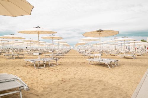 Park Hotel Cellini - image 5