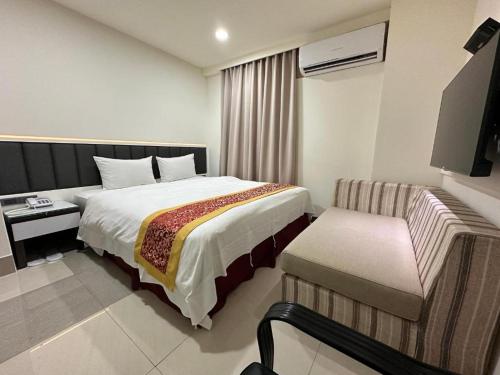 Two Chung Hotel in Tucheng District