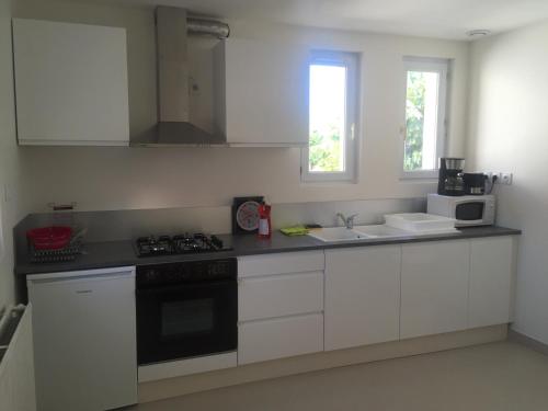 Konyha, Gite Le Logis Dauphinois in Roussillon (Rhone-Alpes)