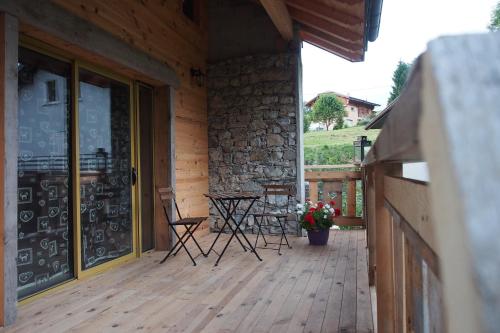 Erkély/terasz, Chez Julie in Thollon-les-Memises