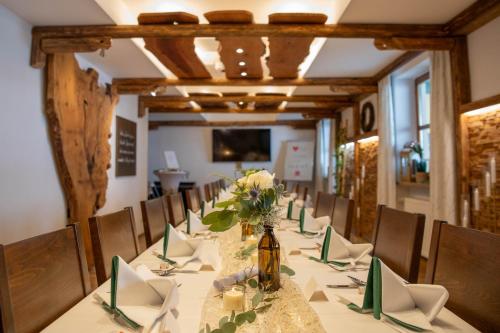 Restaurant, Hotel zur Isar in Plattling