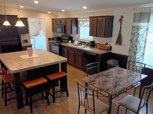 3 Bed 2 Bath Inverness home - Close to all the springs & rivers - Pet friendly in Hernando (FL)