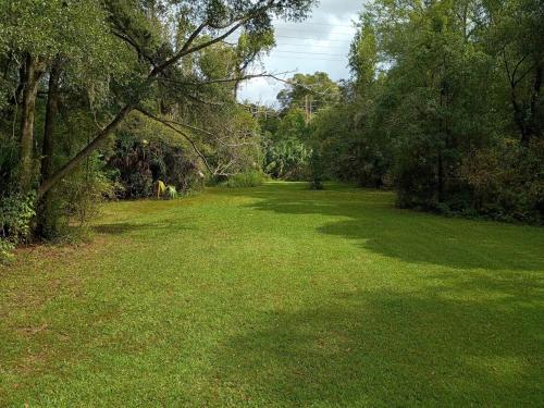 3 Bed 2 Bath Inverness home - Close to all the springs & rivers - Pet friendly in Hernando (FL)