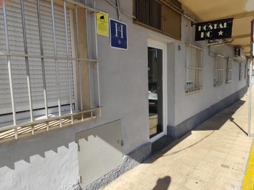 카세레스 Hostal Hernan Cortes 1성급 호텔 수영장