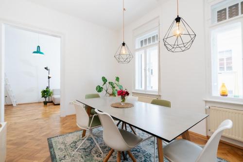 Marschall Top 10 Stilvoll wohnen mit kleinem Balkon im Herzen von Graz in Graz, Österreich