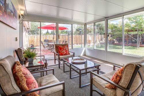 Suburban Home 9 Mi to Dtwn Denver: Outdoor Oasis! in Aurora-CU Anschutz Medical Campus