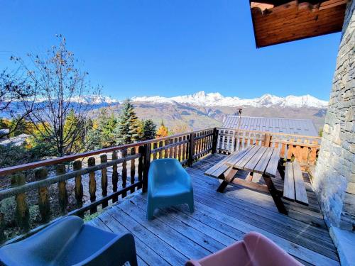 Chalet renove calme avec terrasse, animaux acceptes aux Arcs 1800 - FR-1-346-597 in Montvenix