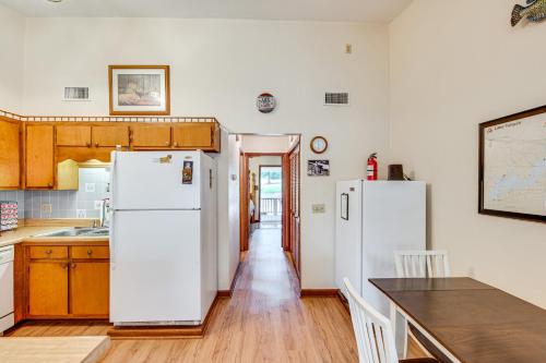 Couples Getaway! Lake Talquin Townhome w/ Deck in Quincy (Florida)
