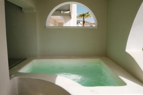 My Life Suites in Santorini