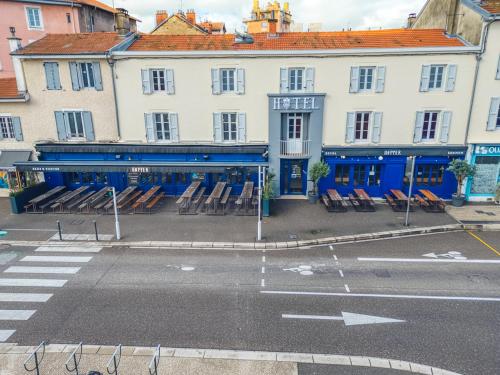 Hopper in บูร์ก-ออง-เบรส