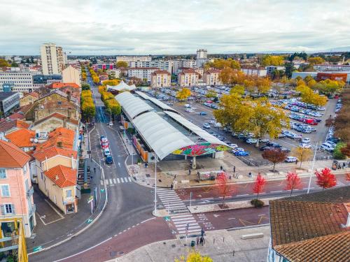 Hopper in บูร์ก-ออง-เบรส