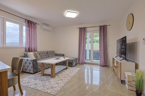 NolE Apartments