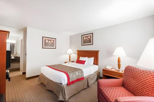Ramada by Wyndham New Iberia - image 11