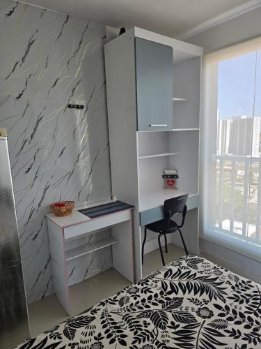 Full studio, TV, washing machine, microwave near Praça Joaquim Lopes Guimarães