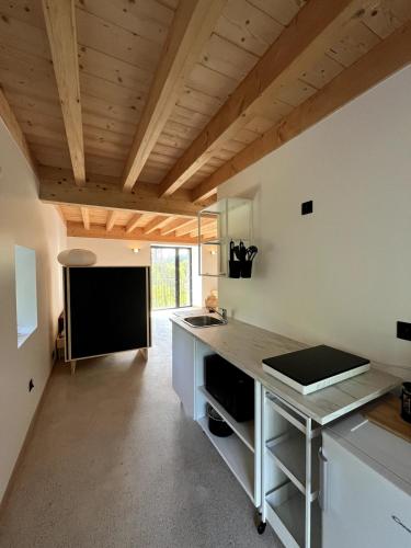 Terrace studio in an old farmhouse in 阿特馬爾