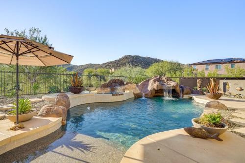 Mtn-View Patio Oasis! Luxe Family Home in Peoria – khách sạn tại Bắc Glendale